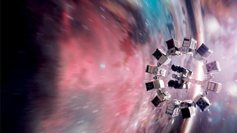 科学家如何吐槽《星际穿越》中的科学问题？的头图