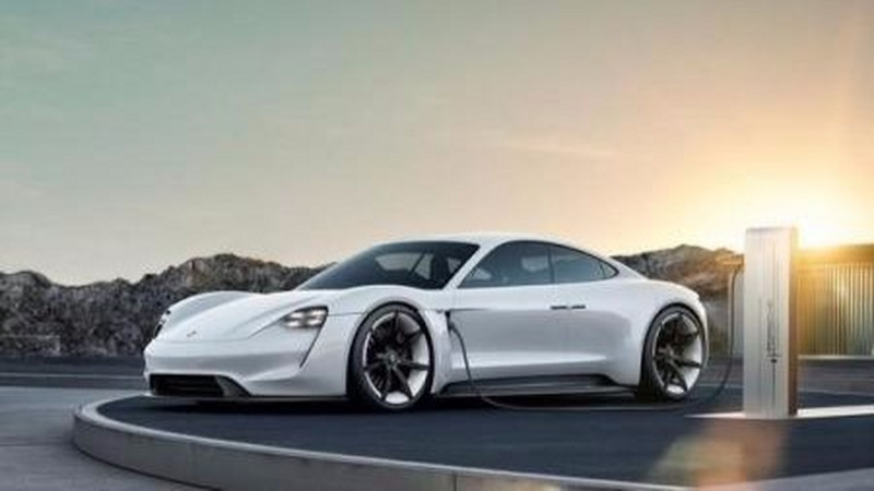 2.8s破百，保时捷没有涡轮的Turbo车型，经得起推敲吗？