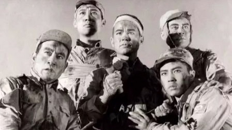 78年前的今天，狼牙山五壮士宁死不屈，纵身跳下悬崖