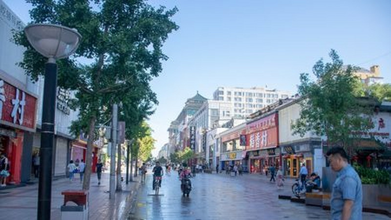 王府井大街该怎么玩？有哪些景点值得推荐？