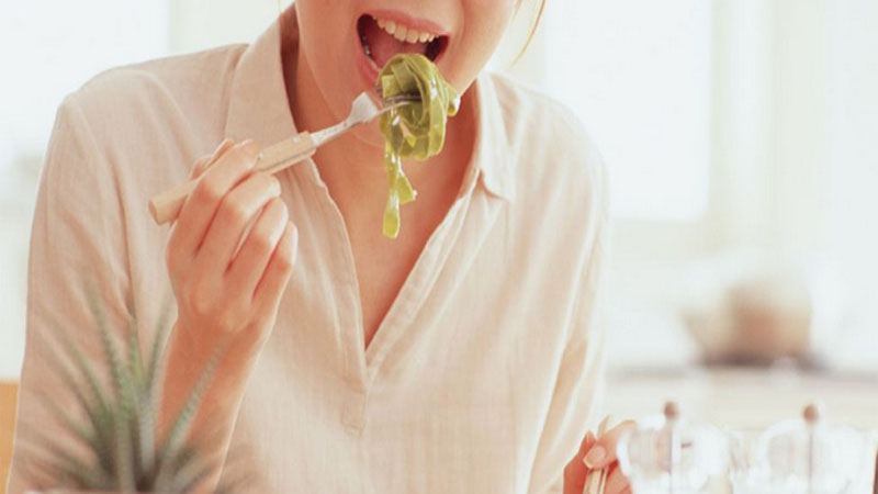 细嚼慢咽有助于减肥？