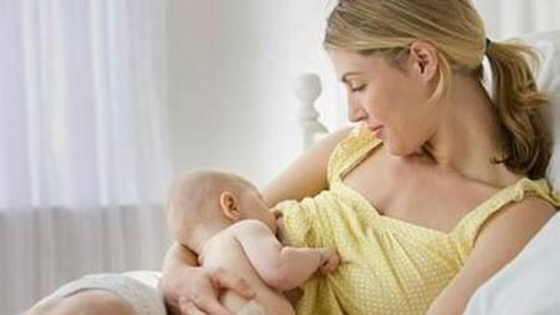 母乳当真6个月就没营养？提高母乳营养价值该怎么做？