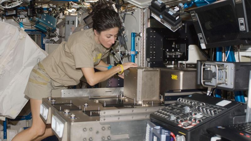 为什么要安排女性参与太空飞行？