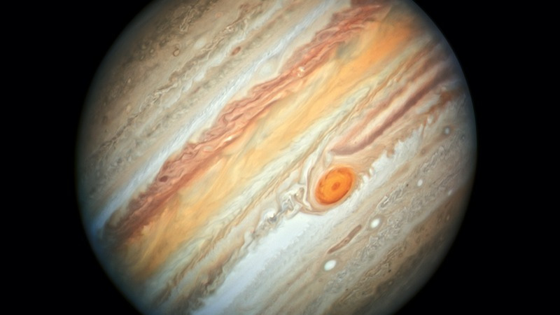 木星绕太阳一圈需要12年，标志性大红斑也许在未来几十年内消失